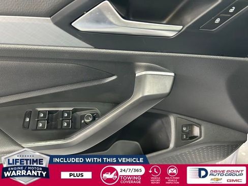 Used 2024 Volkswagen Jetta SE image 11