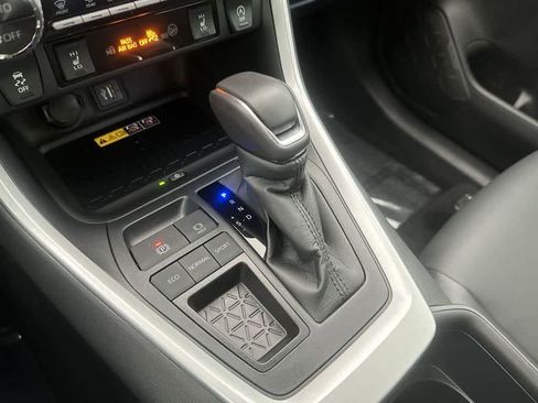 Used 2025 Toyota RAV4 XLE Premium w/ Weather Package FWD image 21