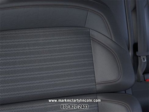 New 2026 Lincoln Nautilus Reserve image 16