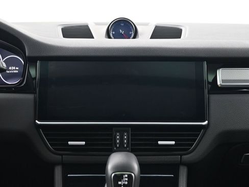 Certified 2023 Porsche Cayenne Platinum Edition AWD/4WD image 11
