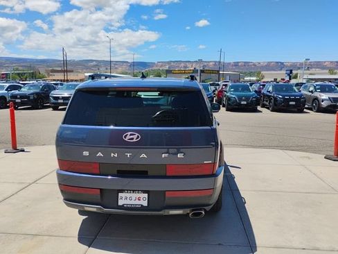 Used 2025 Hyundai Santa Fe SEL AWD/4WD image 6