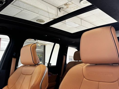 Certified 2023 Jeep Grand Cherokee Summit image 25