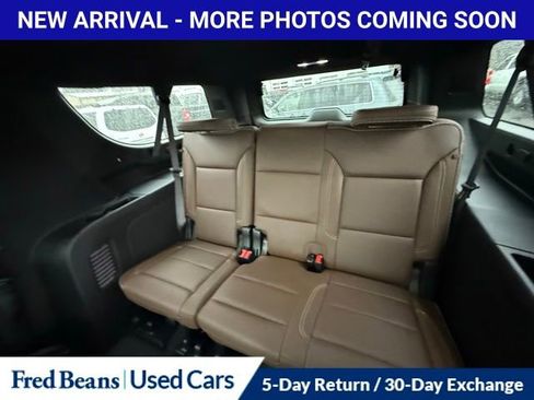 Used 2024 Chevrolet Suburban High Country w/ Premium Package image 16