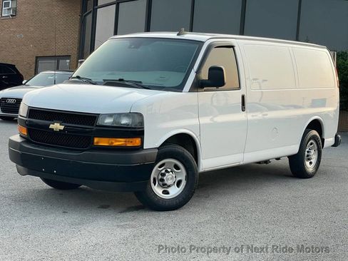Used 2020 Chevrolet Express 3500 w/ Driver Convenience Package image 1