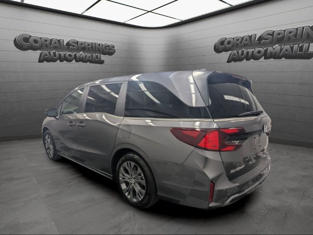 Used 2026 Honda Odyssey Touring image 5