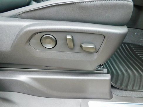 New 2025 Chevrolet Silverado 3500 LTZ w/ LTZ Convenience Package image 23