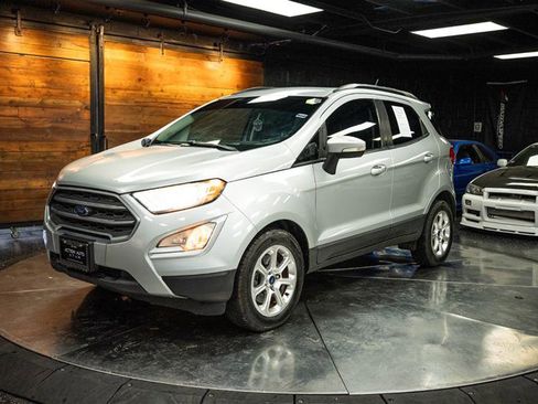 Used 2018 Ford EcoSport SE image 2