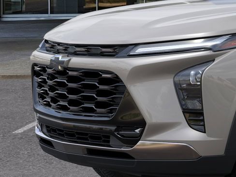 New 2026 Chevrolet Trax ACTIV w/ Sunroof Package FWD image 14