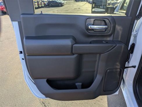 New 2026 GMC Sierra 2500 Pro w/ Convenience Package image 25