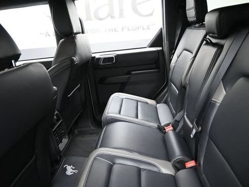 Used 2025 Ford Bronco Outer Banks w/ Sasquatch Package AWD/4WD image 23