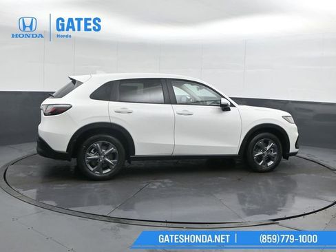 New 2026 Honda HR-V LX image 3