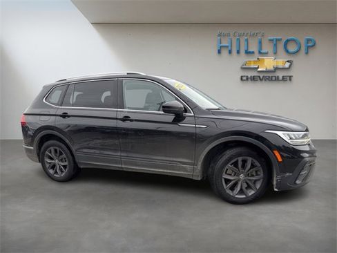 Used 2022 Volkswagen Tiguan SE image 3