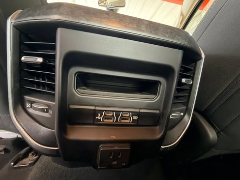 Used 2019 RAM 1500 Big Horn RWD image 25