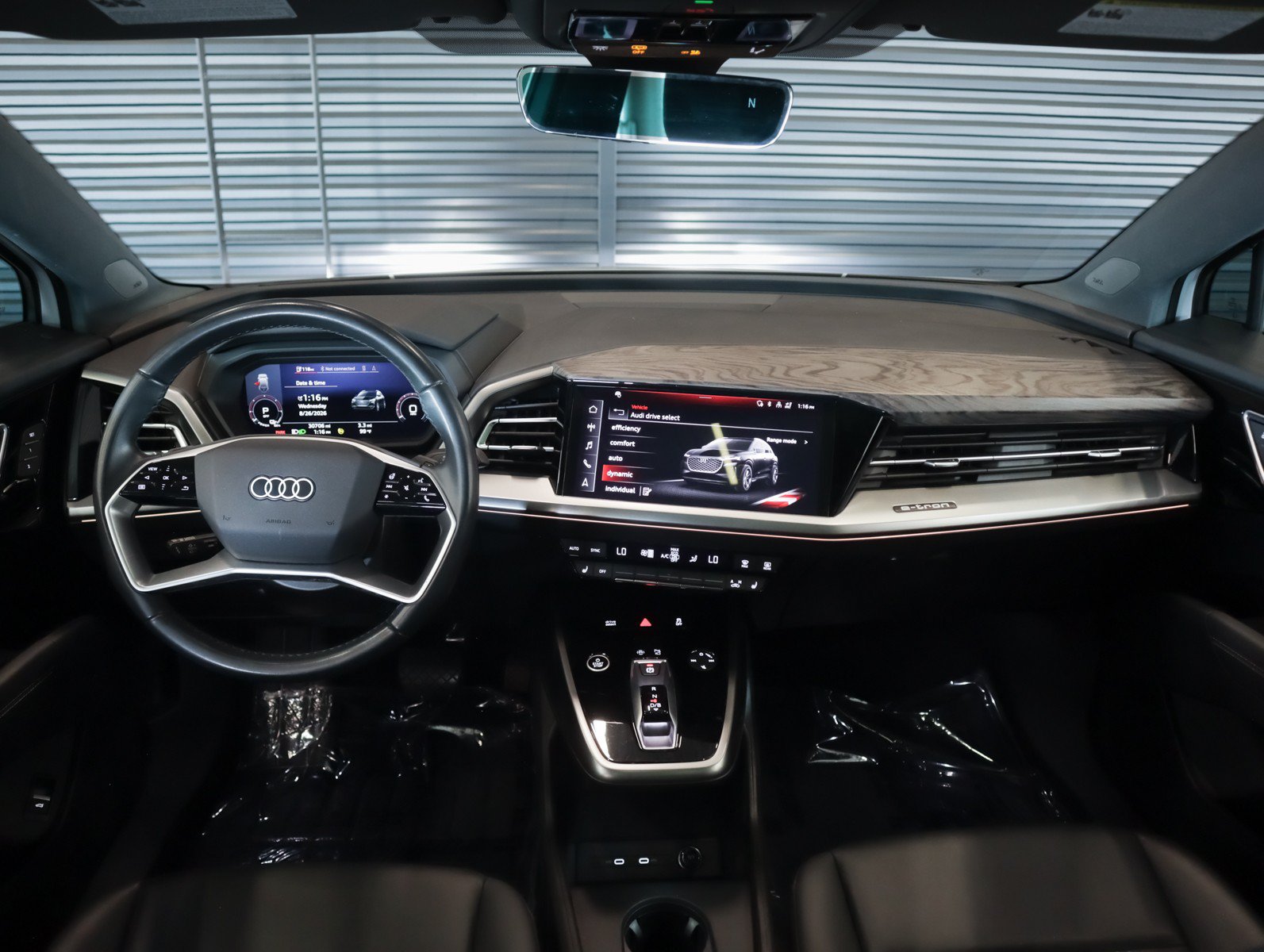 Used 2023 Audi Q4 e-tron Premium Plus w/ Premium Plus RWD image 8