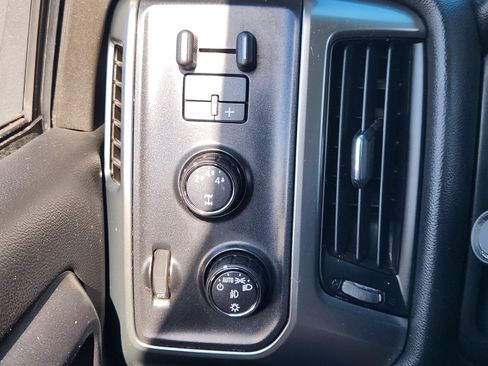 Used 2015 Chevrolet Silverado 2500 LT w/ LT Convenience Package AWD/4WD image 22