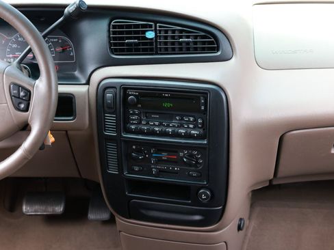 Used 1999 Ford Windstar SE FWD image 38