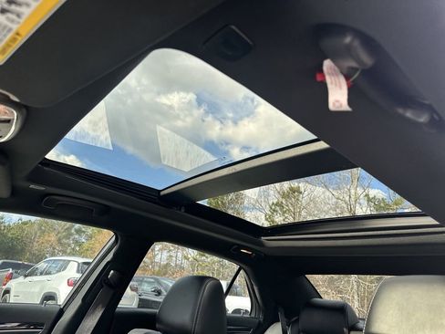 Used 2023 Chrysler 300 S image 33