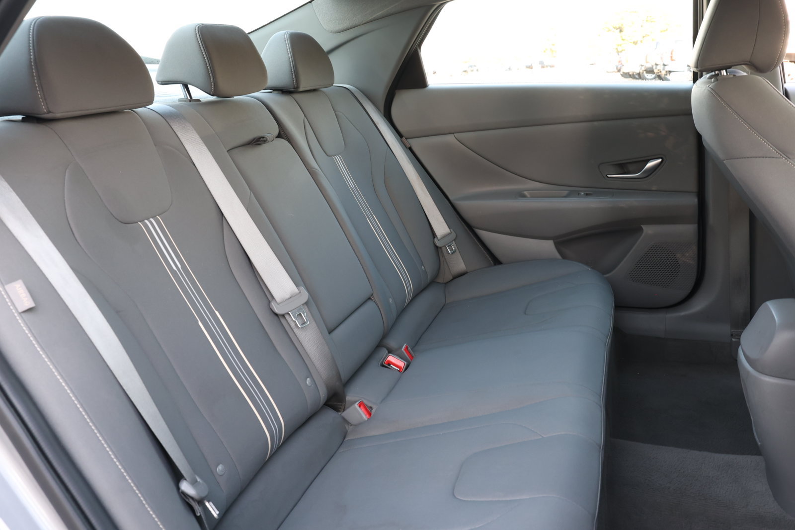 Used 2025 Hyundai Elantra SEL FWD image 33
