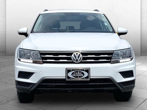Used 2020 Volkswagen Tiguan SE FWD image 2
