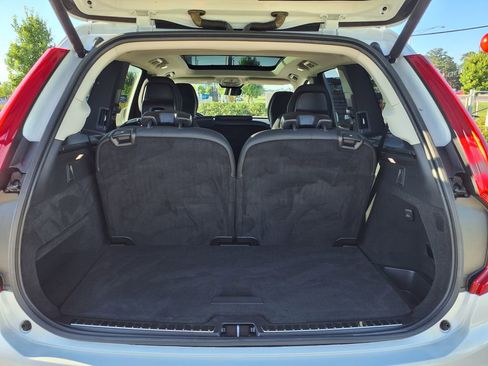 Certified 2023 Volvo XC90 B6 Plus w/ Protection Package Premier AWD/4WD image 11