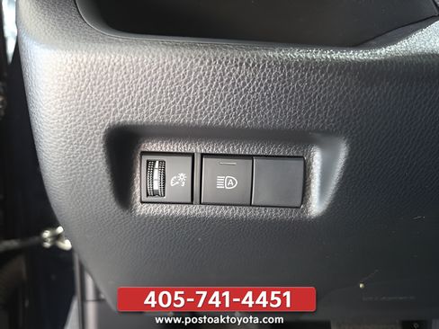 Used 2023 Toyota RAV4 SE AWD/4WD image 11