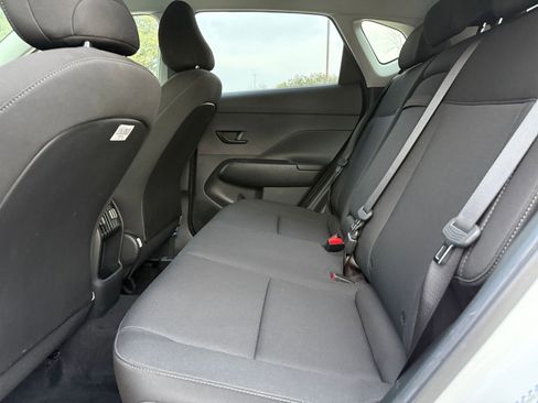 Used 2025 Hyundai Kona SEL image 25