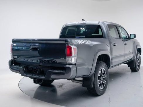 Used 2021 Toyota Tacoma TRD Sport AWD/4WD image 5