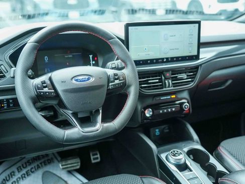 Used 2023 Ford Escape ST-Line w/ Tech Pack #1 AWD/4WD image 25