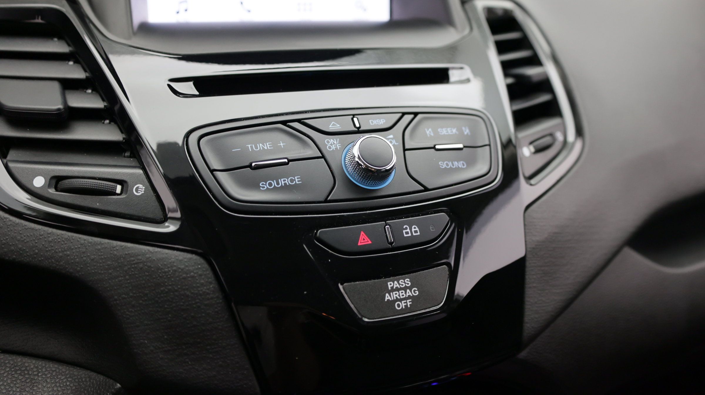 Used 2019 Ford Fiesta SE w/ Equipment Group 201A FWD image 16