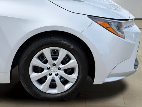 Used 2024 Toyota Corolla LE FWD image 36