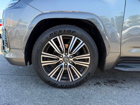Certified 2025 Lexus LX 600 4WD w/ Accessory Package (2T) image 25