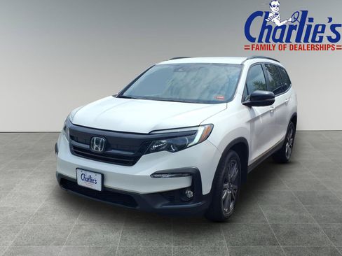 Used 2022 Honda Pilot Sport image 1