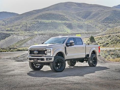 New 2026 Ford F250 Lariat w/ Black Appearance Package AWD/4WD image 1