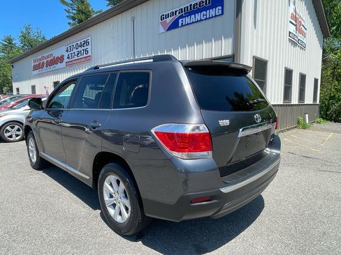 Used 2011 Toyota Highlander 4WD w/ Tech Pkg image 6