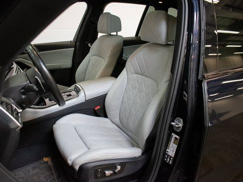 Certified 2024 BMW X5 xDrive40i w/ M Sport Package image 21