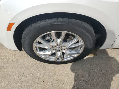 Used 2023 Buick Enclave Premium w/ Experience Buick Package AWD/4WD image 40