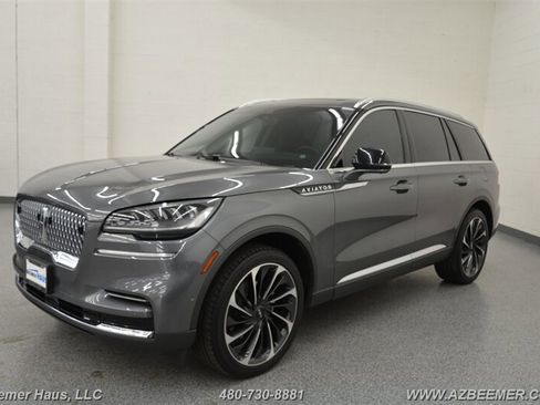 Used 2023 Lincoln Aviator Reserve w/ Equipment Group 201A image 3