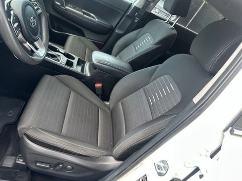 Used 2020 Kia Sportage LX w/ LX Popular Package AWD/4WD image 15