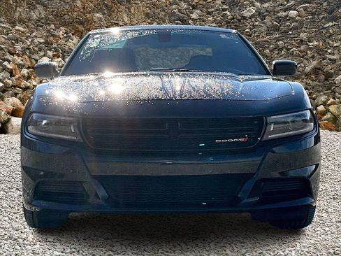 Used 2023 Dodge Charger SXT image 3