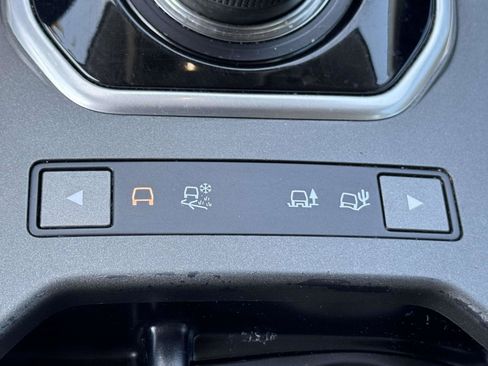 Used 2017 Land Rover Range Rover Evoque SE Premium AWD/4WD image 8