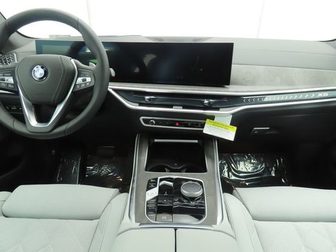 Certified 2025 BMW X5 sDrive40i image 14