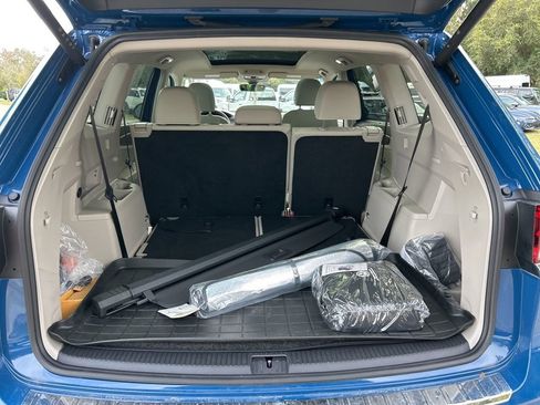 Certified 2025 Volkswagen Atlas SEL Premium R-Line image 55