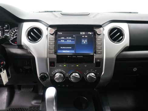 Used 2020 Toyota Tundra SR5 w/ SR5 Leather Package AWD/4WD image 19