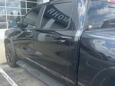 Used 2022 RAM 1500 Laramie AWD/4WD image 13