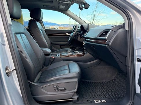 Used 2019 Audi Q5 2.0T Premium w/ Convenience Package image 33