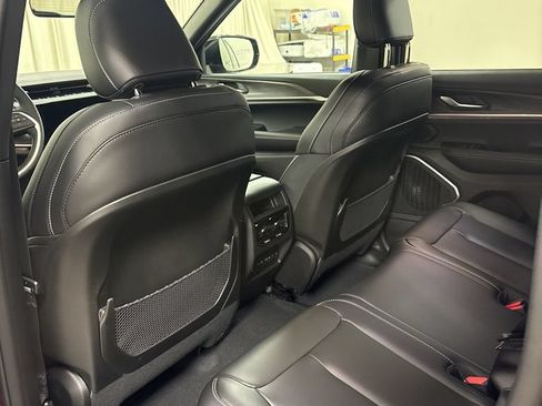 New 2026 Jeep Grand Cherokee Limited AWD/4WD image 22