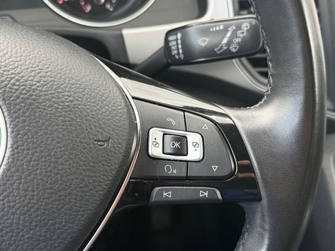 Used 2018 Volkswagen Atlas SE AWD/4WD image 34