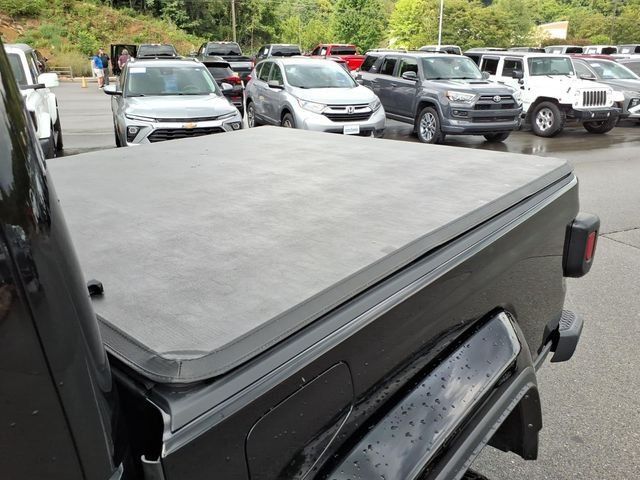 Used 2025 Jeep Gladiator Sport AWD/4WD image 15