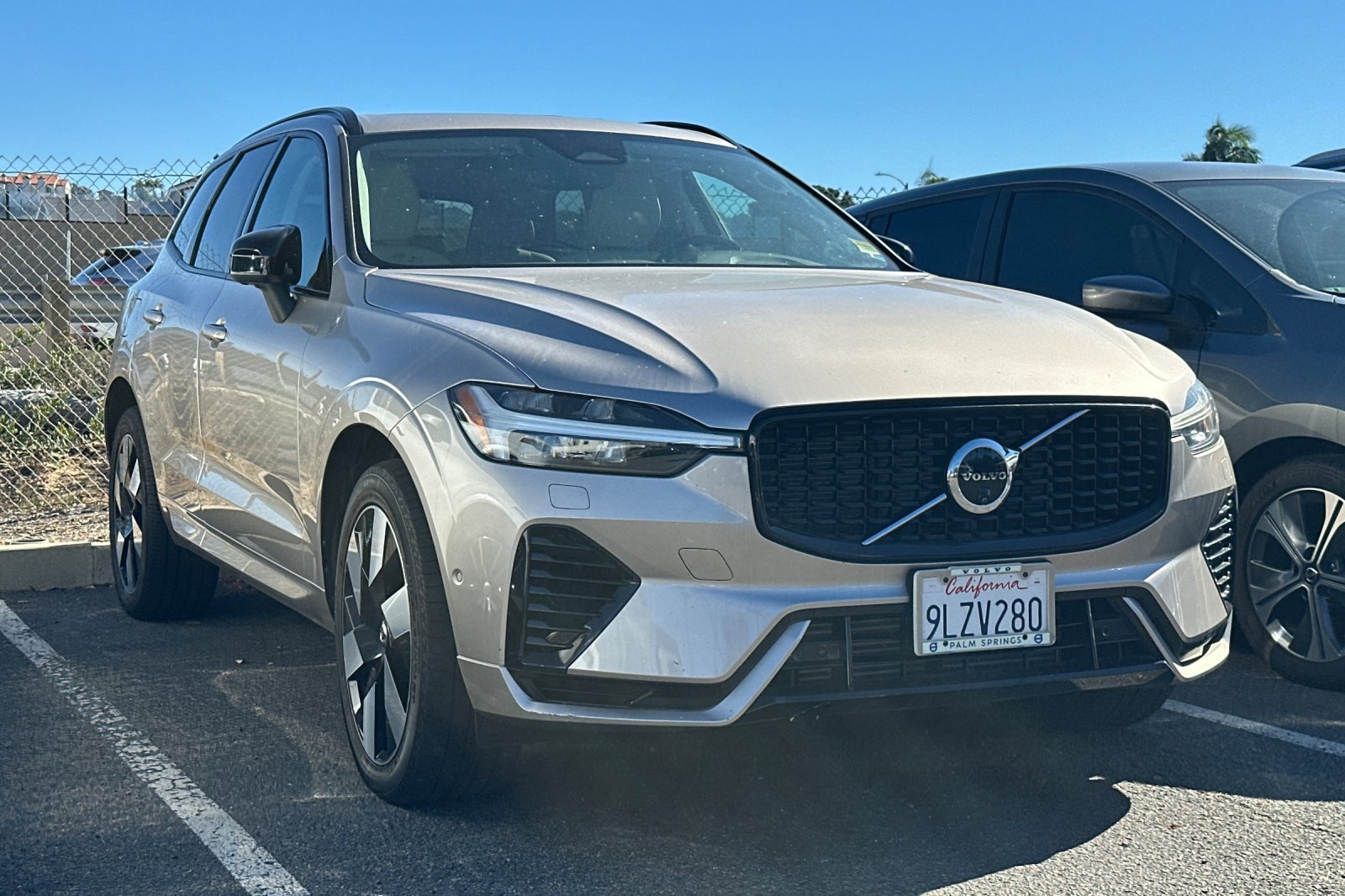 Used 2024 Volvo XC60 T8 Plus AWD/4WD image 2
