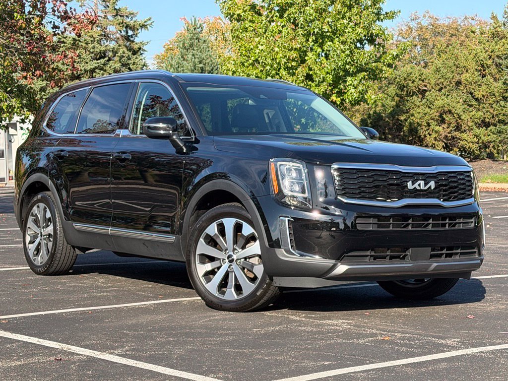 Used 2022 Kia Telluride EX w/ EX Premium Package AWD/4WD image 2